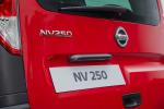 Nissan NV250 Combi 2019 года (EU)